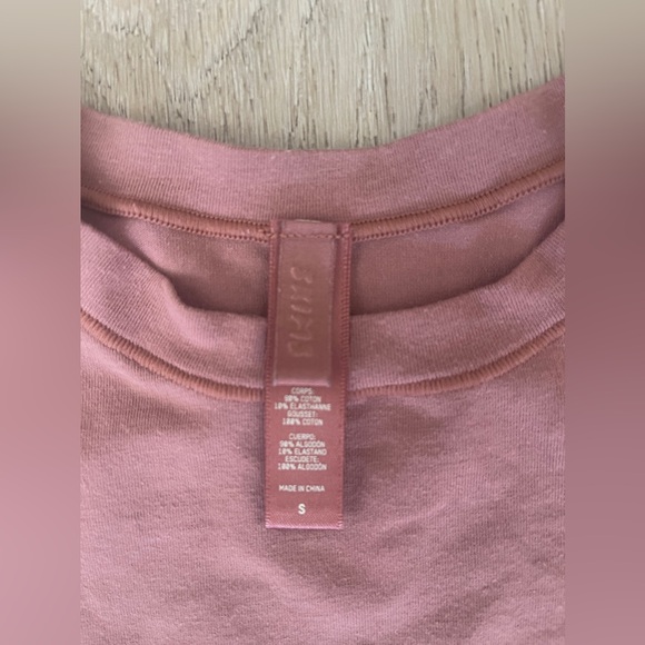 Skims tee bodysuit size small light mauve/neutral pink color - Picture 3 of 3